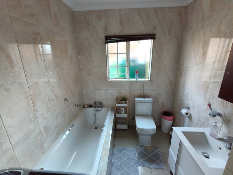 3 Bedroom Property for Sale in Waterval East North West
